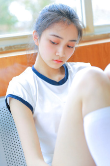大学生厕所产子